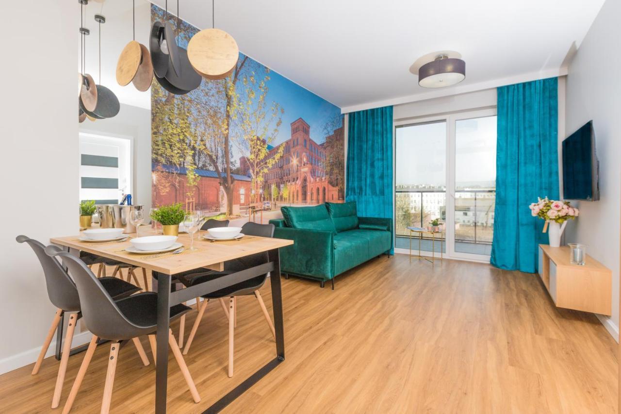 Royal Manu Apartment Netflix Łódź Extérieur photo