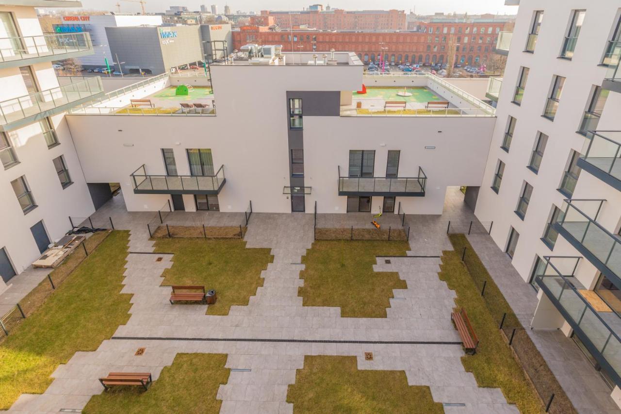 Royal Manu Apartment Netflix Łódź Extérieur photo